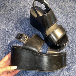 Paruolo platforms 3.5 inches sandals in black size 8